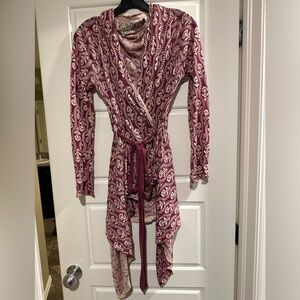 Field Flower Maroon Wrap Shirt/Cardigan - M